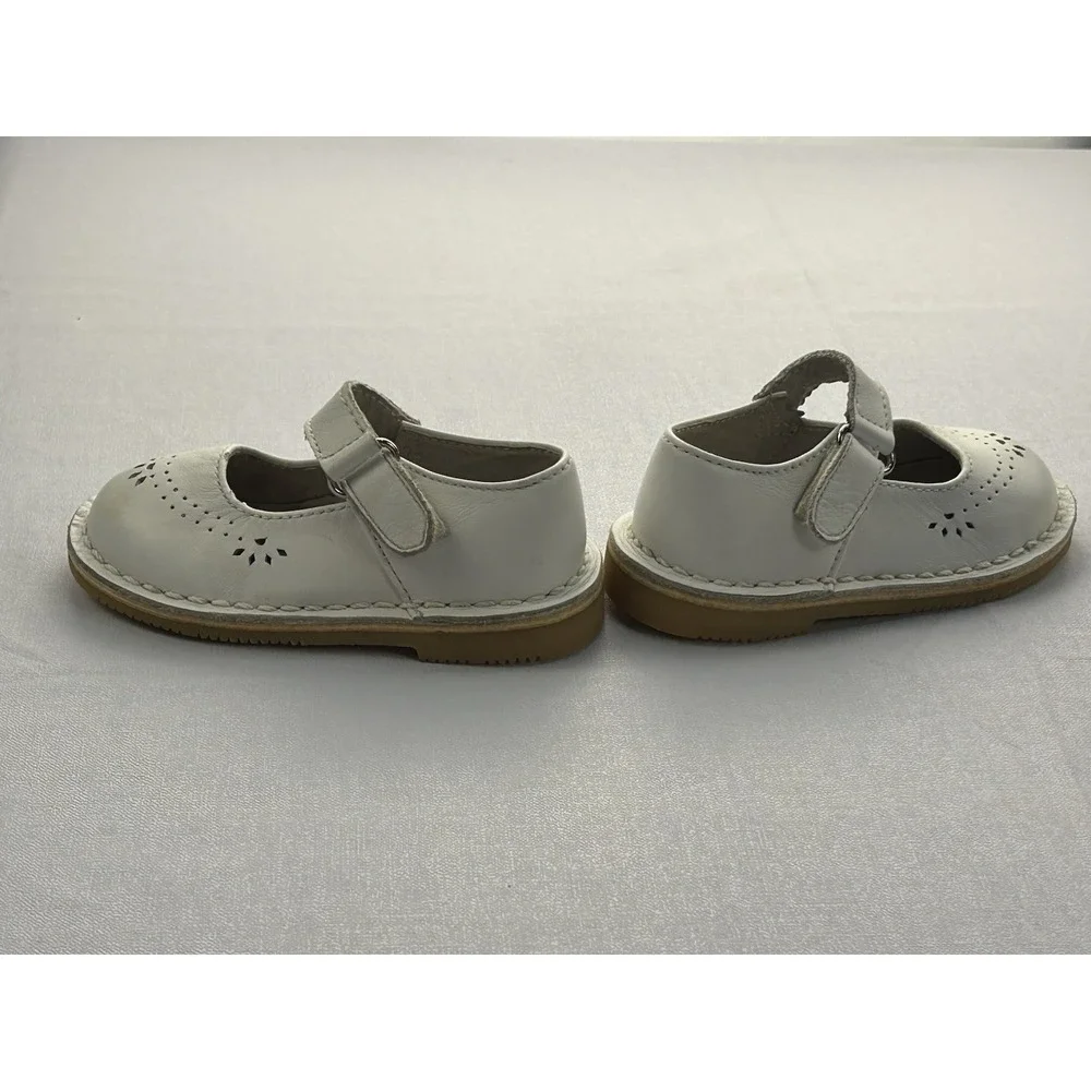 L'Amour Girls Size 5 White Leather Mary Jane Shoes Perforated Floral Dress